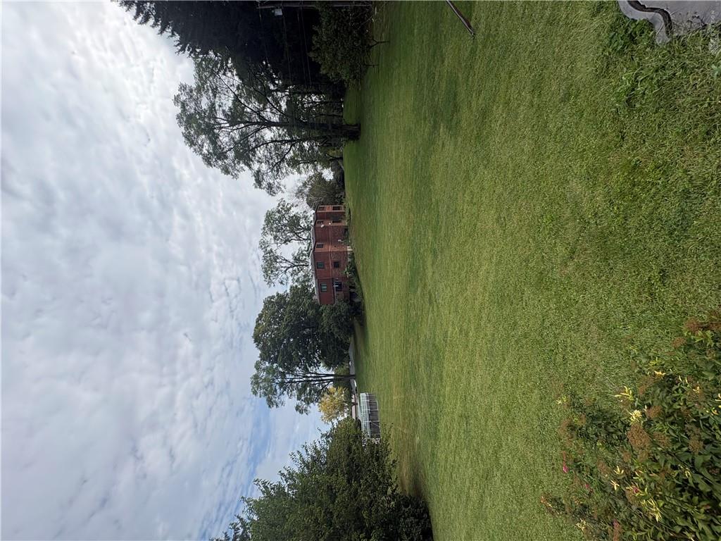 514 Snowglen Property Photo 17