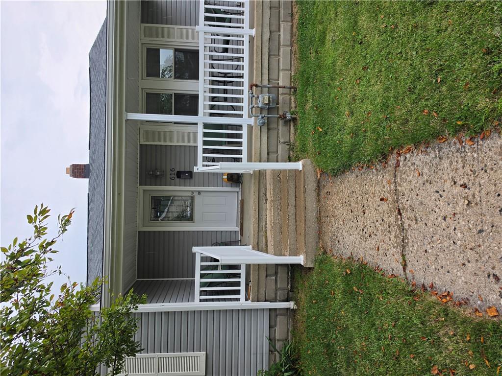 616 Lynn Property Photo 3