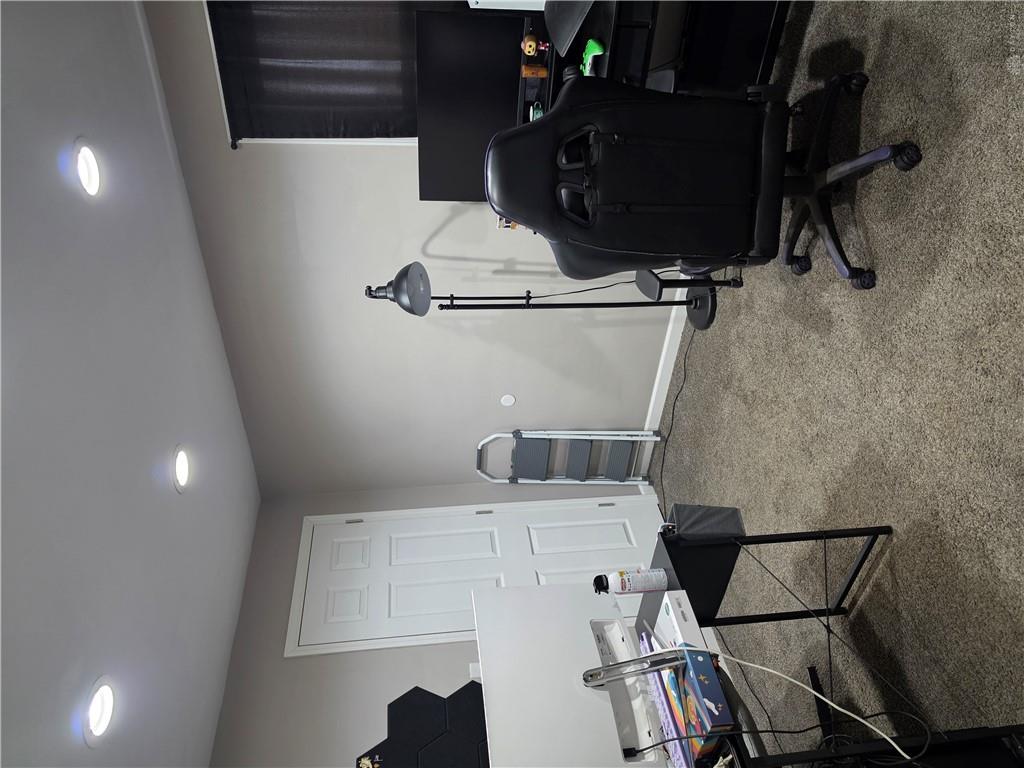 616 Lynn Property Photo 13