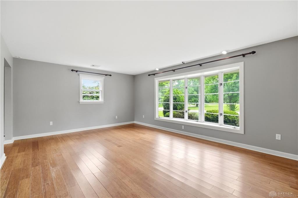 1801 Burgundy Property Photo 9