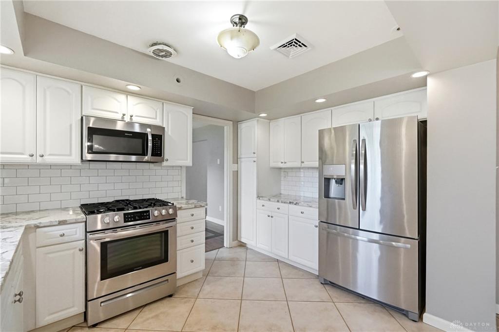 1801 Burgundy Property Photo 15