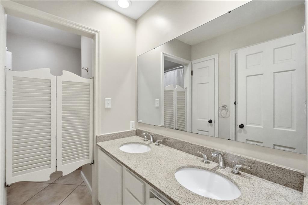 1801 Burgundy Property Photo 41