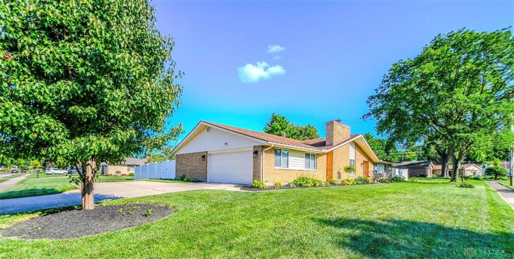 2276 Brookpark Property Photo 6