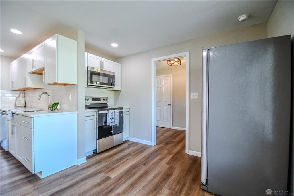 2276 Brookpark Property Photo 12