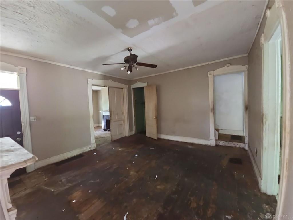 1027 W Riverview Property Photo 13