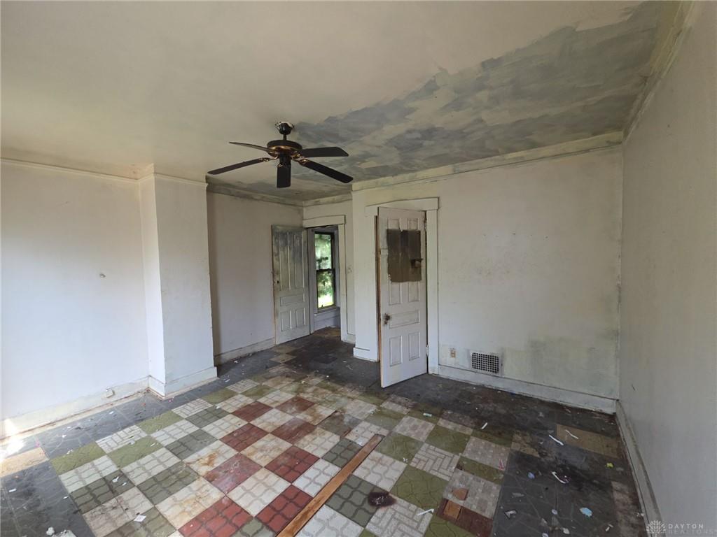 1027 W Riverview Property Photo 30