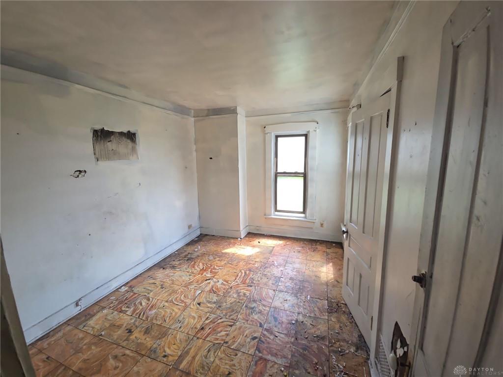 1027 W Riverview Property Photo 32