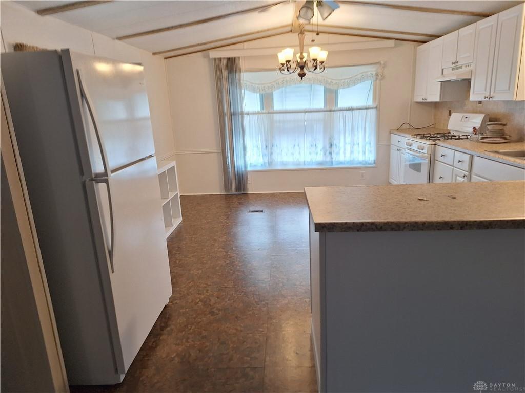 5112 Skylane Property Photo 3