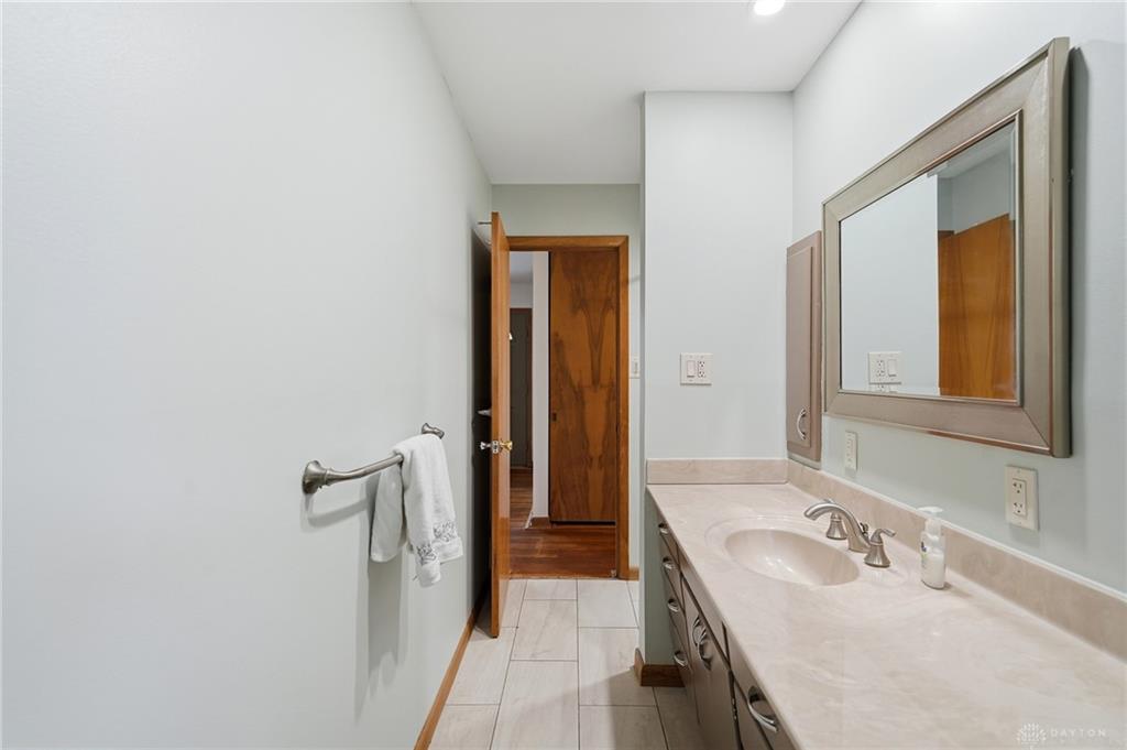 406 Ross Property Photo 31