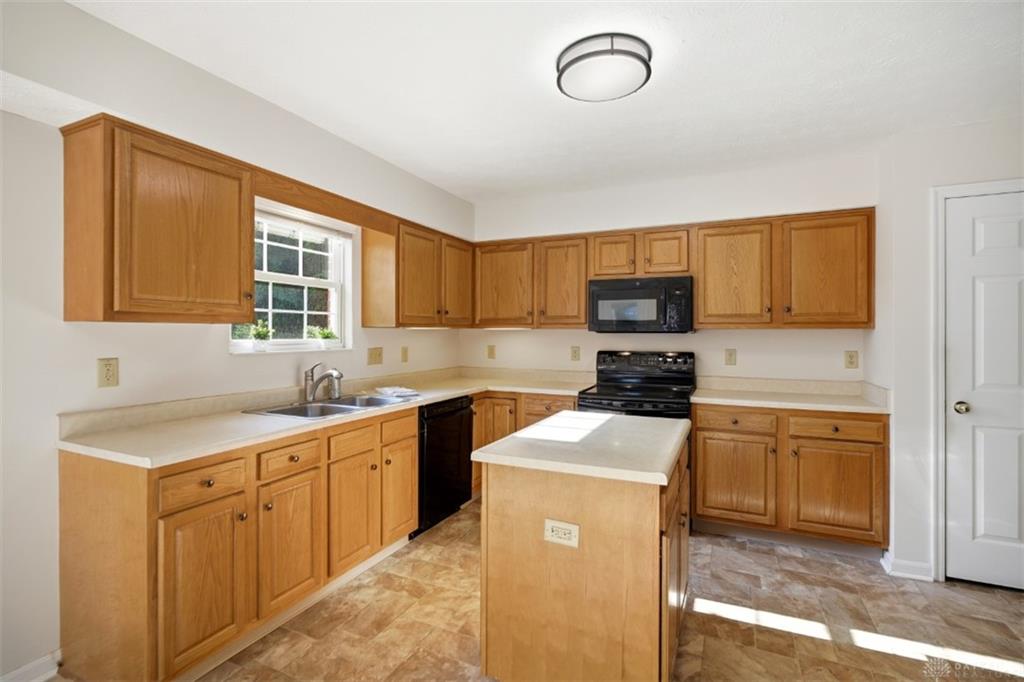 5632 Safari Property Photo 15