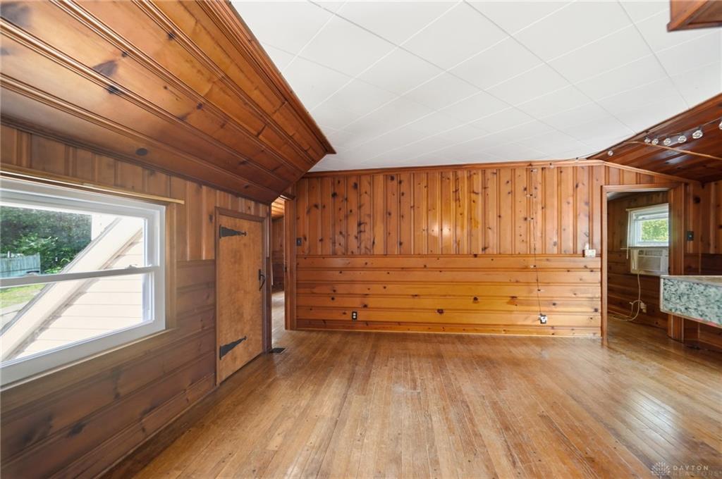 605 N Main Property Photo 31