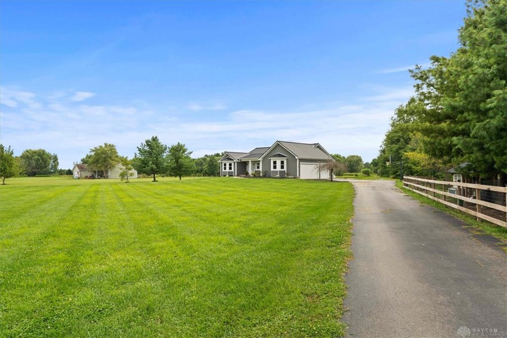8722 State Route 730 Property Photo 1