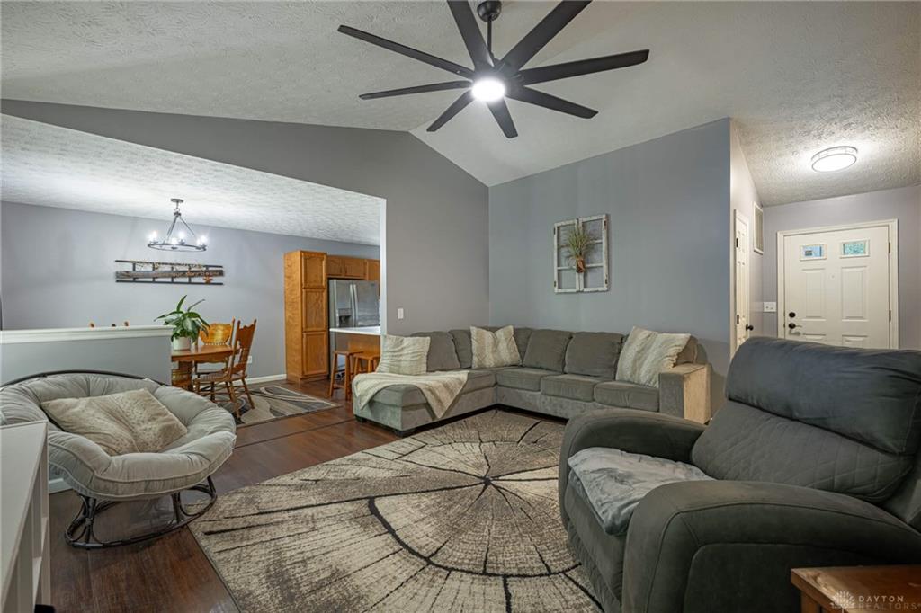 21 Clearbrook Property Photo 3