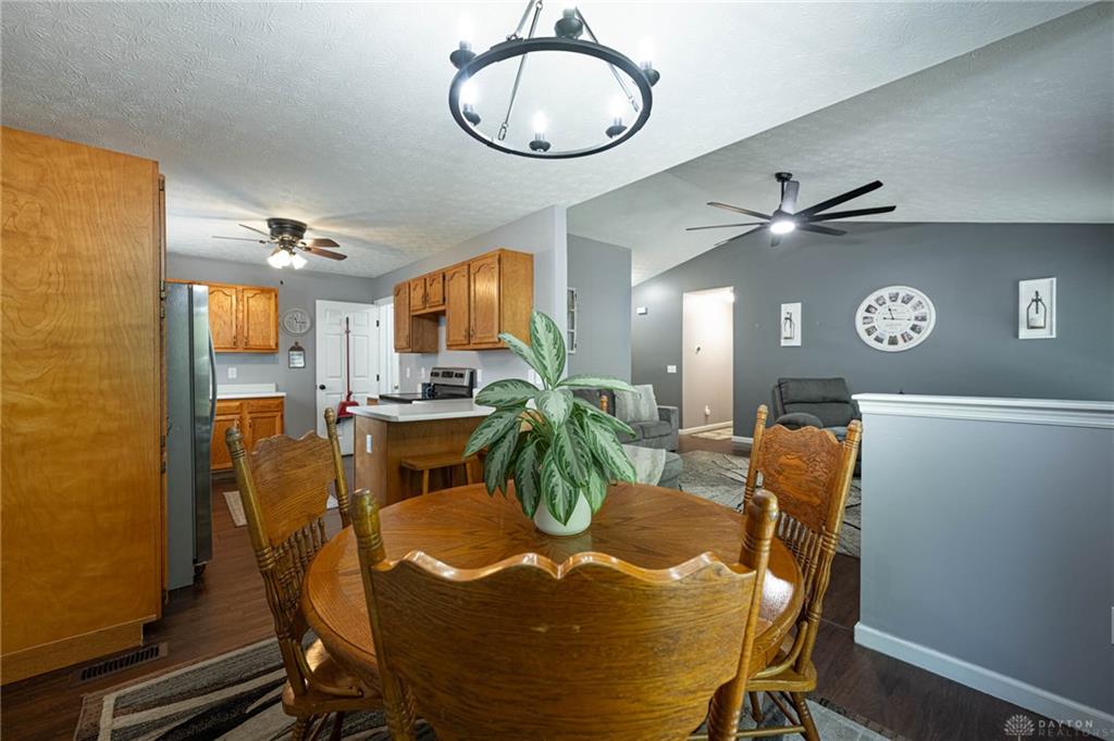 21 Clearbrook Property Photo 5