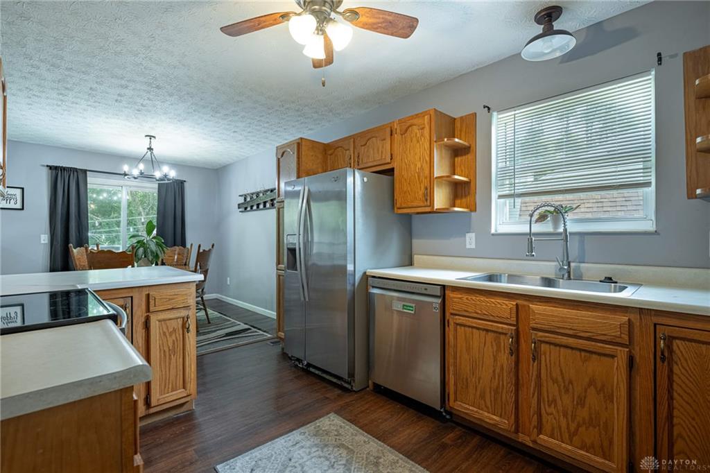 21 Clearbrook Property Photo 9