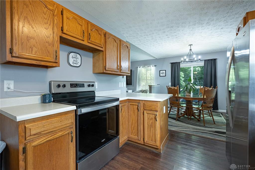 21 Clearbrook Property Photo 10