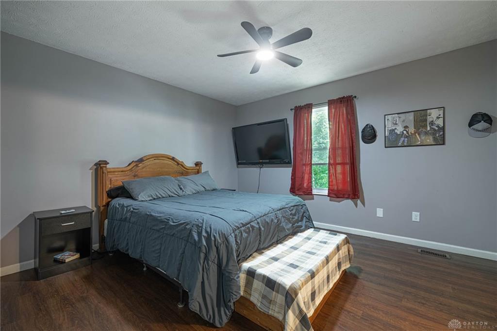 21 Clearbrook Property Photo 18