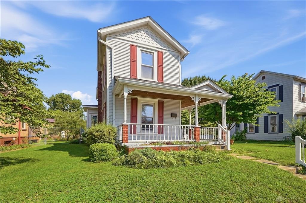 121 E Main Property Photo 3