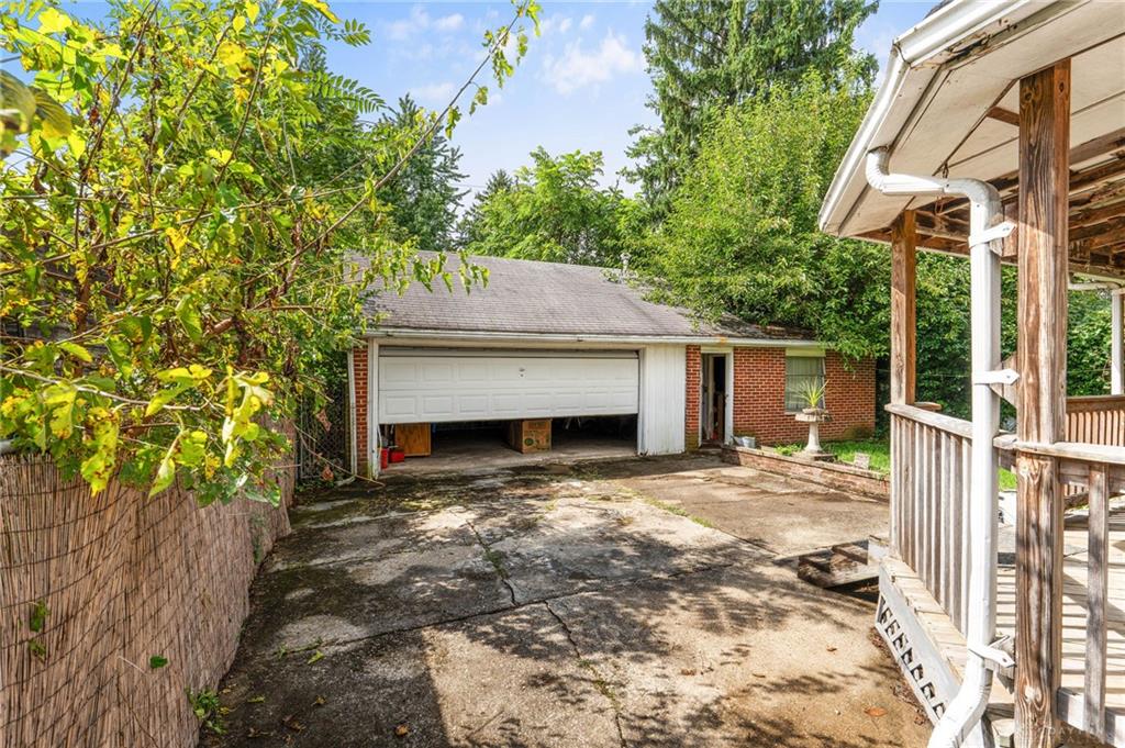 622 Dawes Property Photo 31