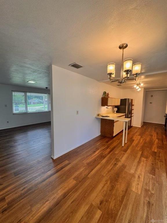 3040 Viewcrest Property Photo 6