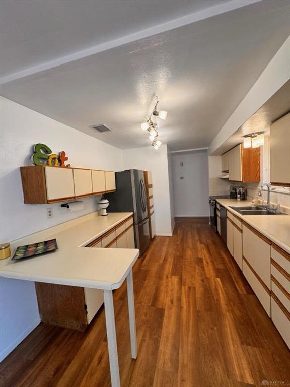 3040 Viewcrest Property Photo 7