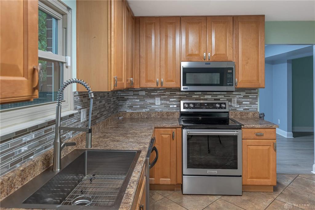 8930 Willowgate Property Photo 9
