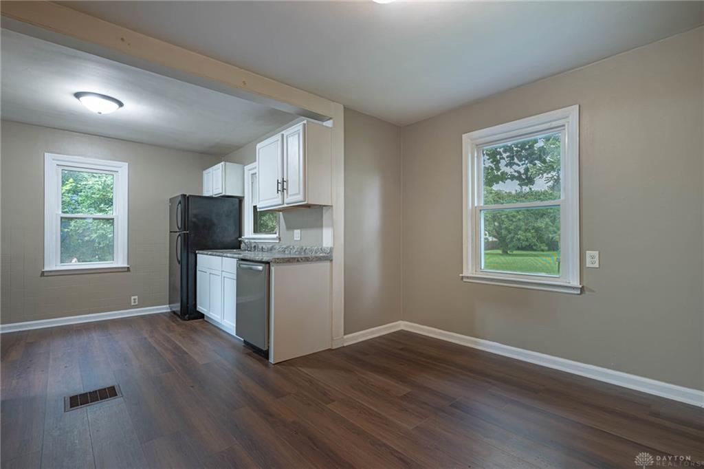 407 W Lomar Property Photo 6