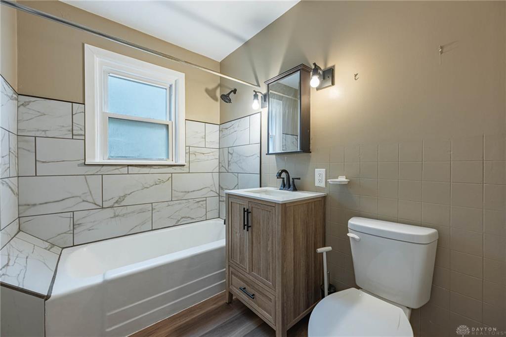 407 W Lomar Property Photo 13