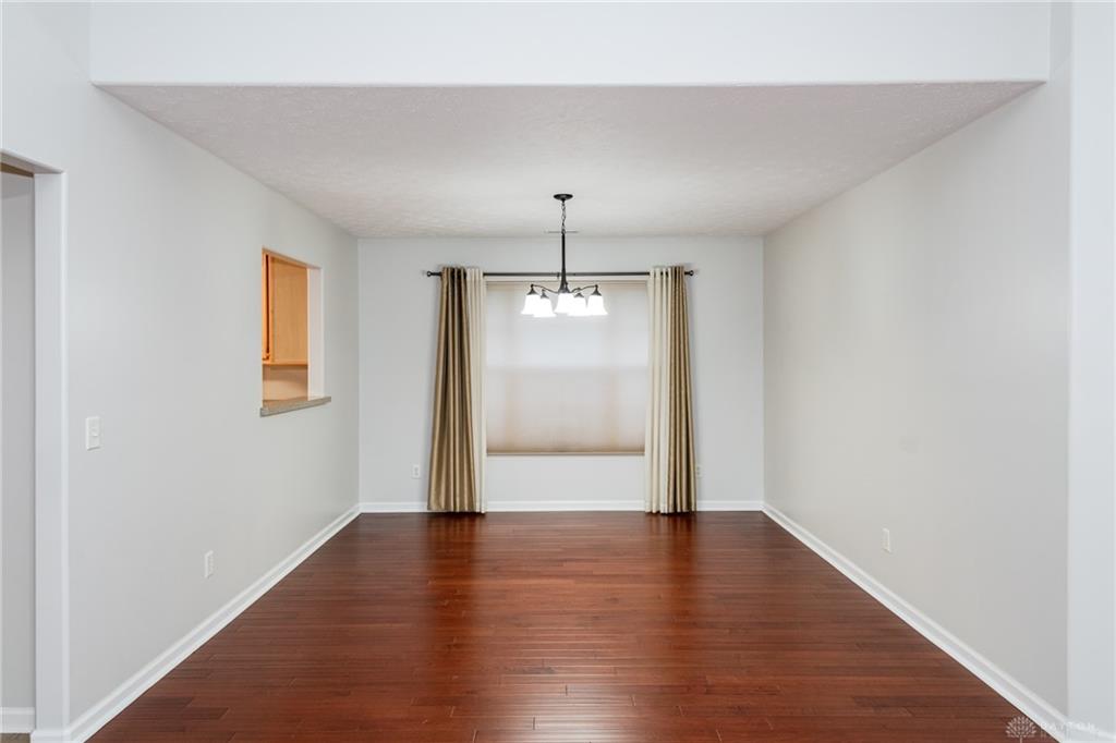1295 Candlelite Property Photo 6