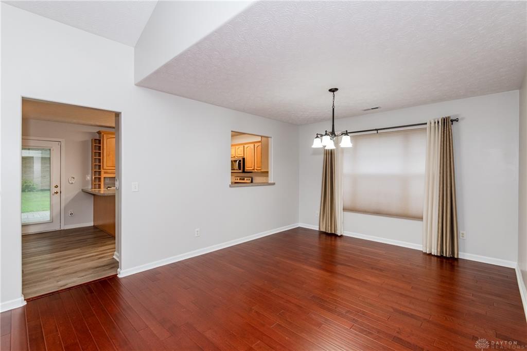 1295 Candlelite Property Photo 7