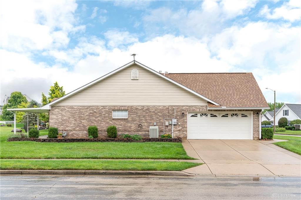 1295 Candlelite Property Photo 40