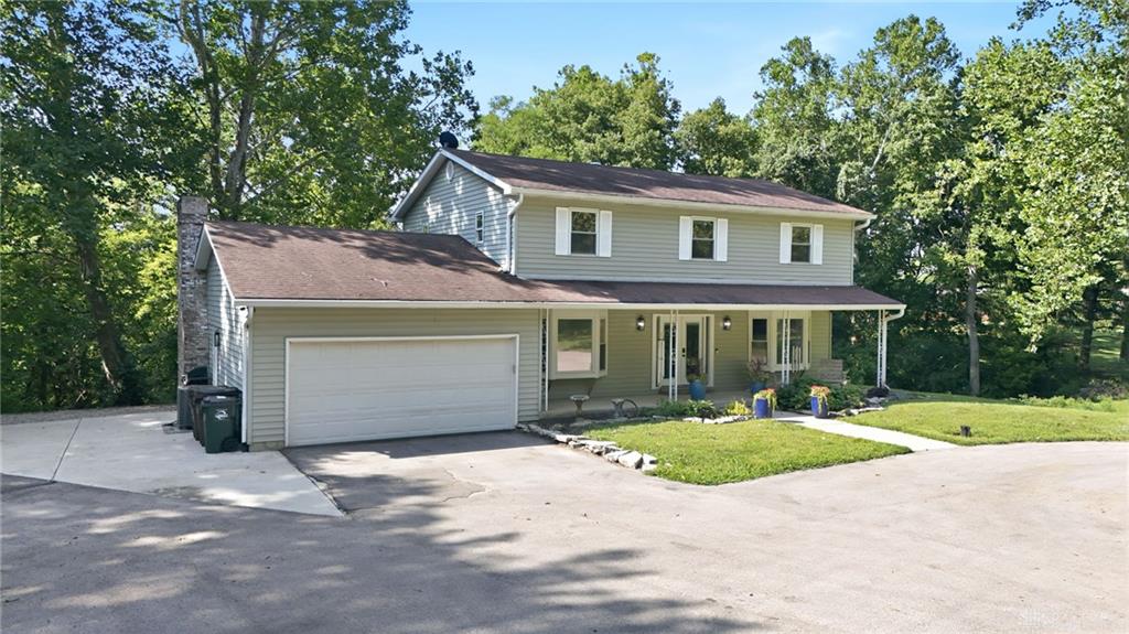 1464 Hilltop Property Photo 3