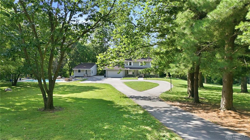 1464 Hilltop Property Photo 4