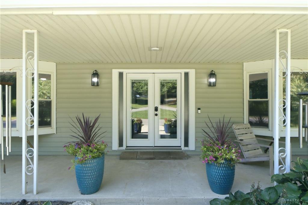 1464 Hilltop Property Photo 5