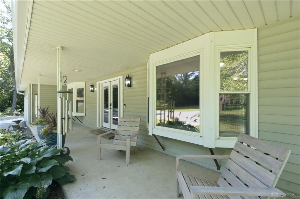 1464 Hilltop Property Photo 6