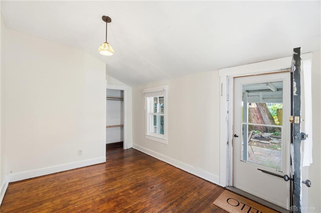 510 Oak Property Photo 16