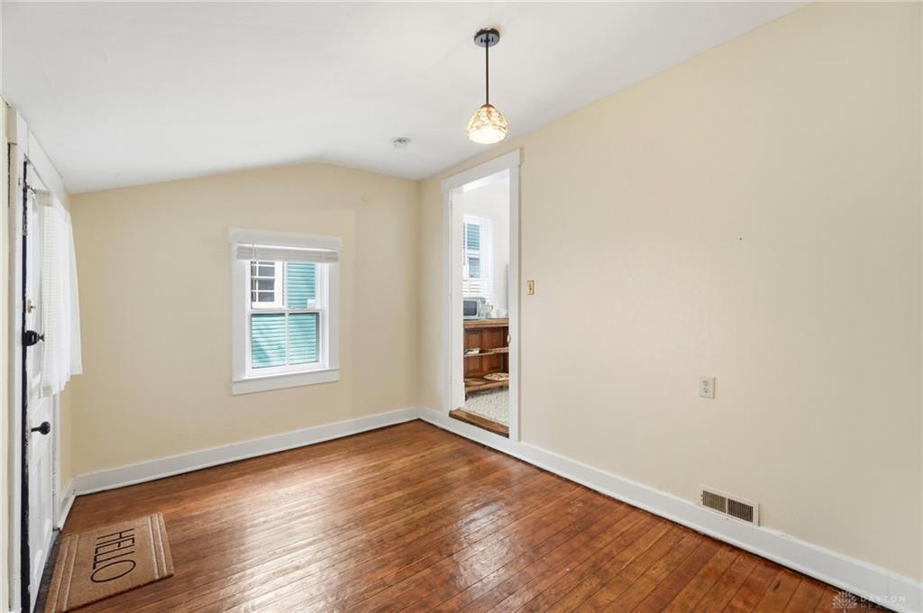 510 Oak Property Photo 18