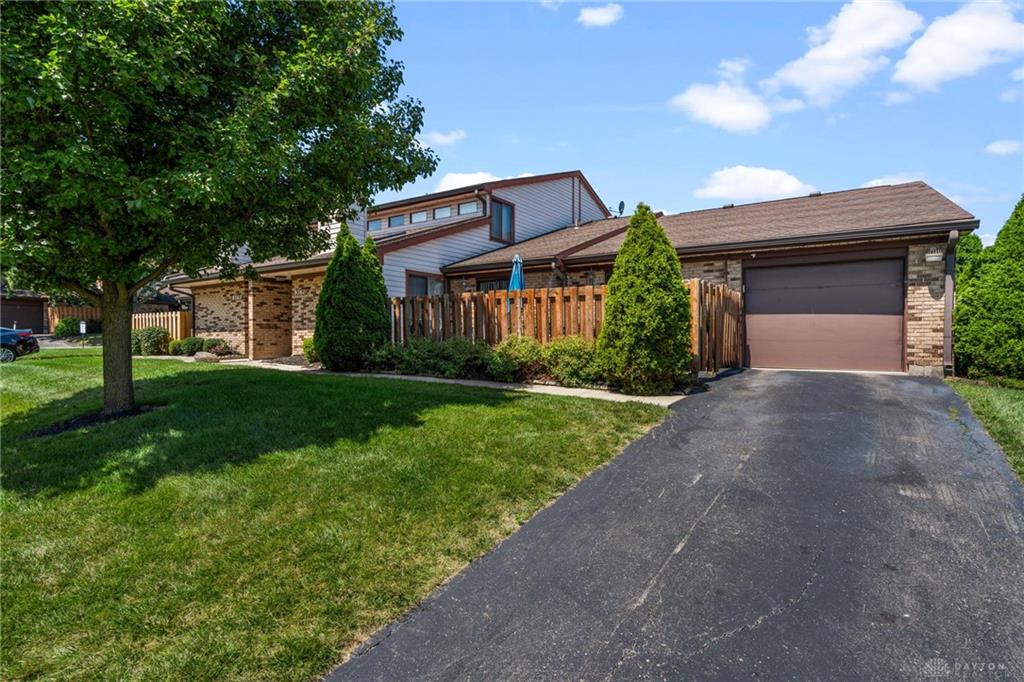 9561 Arboridge Property Photo 4