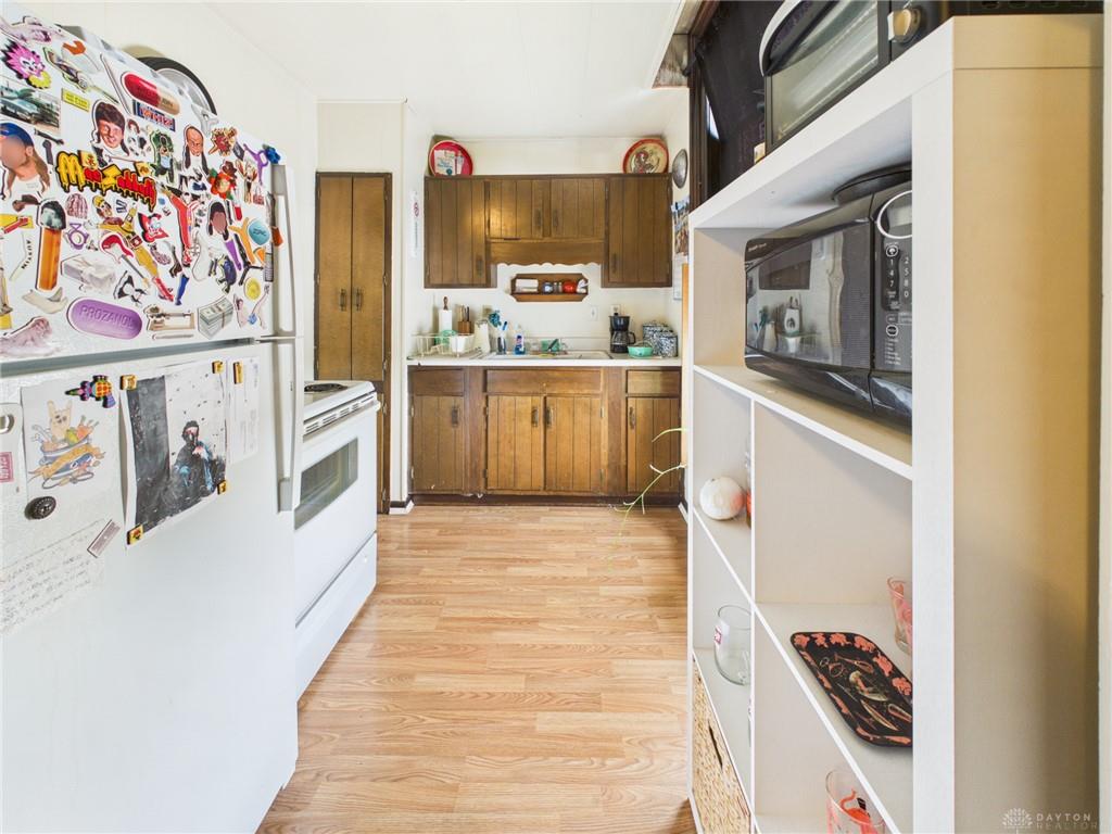 2 N High Property Photo 6