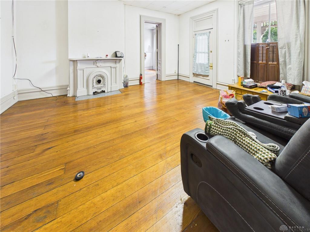 2 N High Property Photo 14