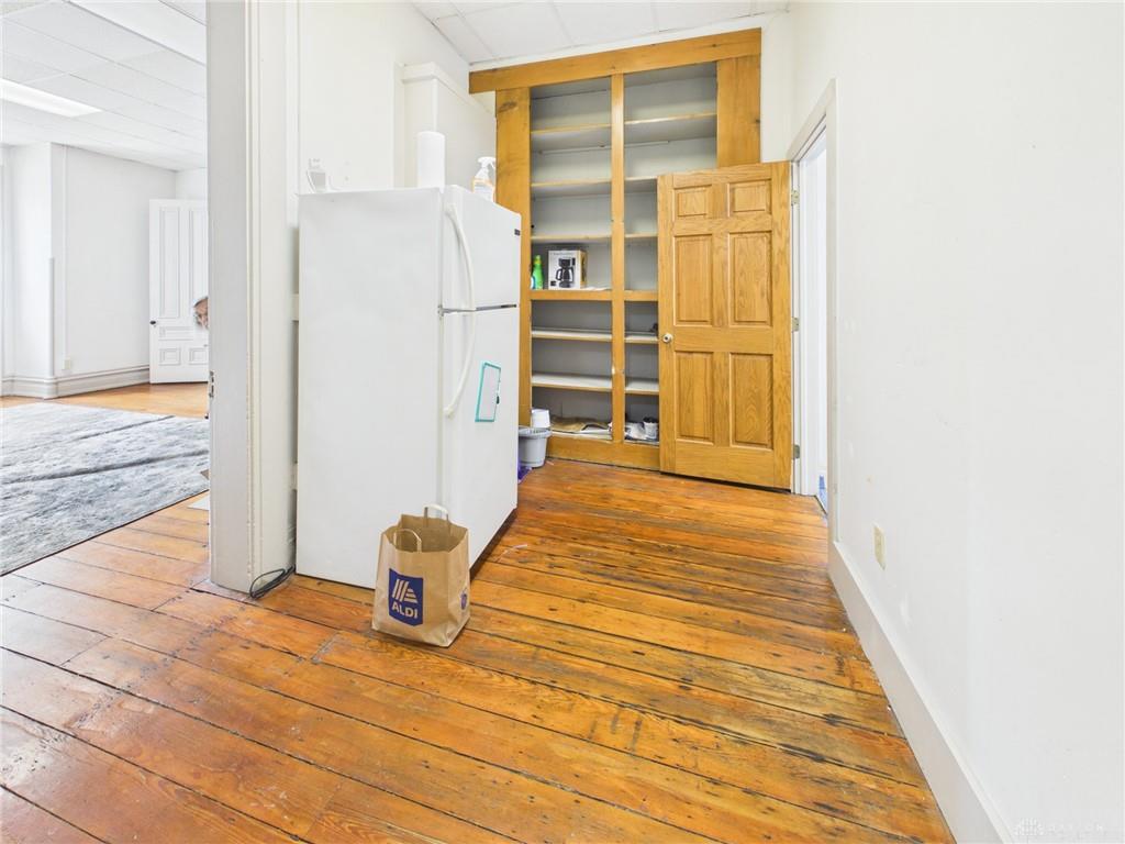 2 N High Property Photo 18