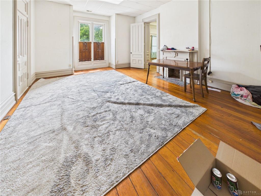 2 N High Property Photo 20
