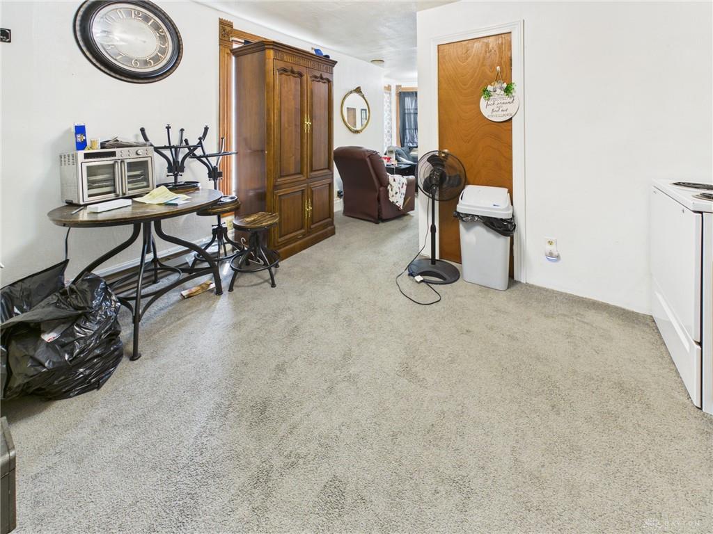 2 N High Property Photo 24