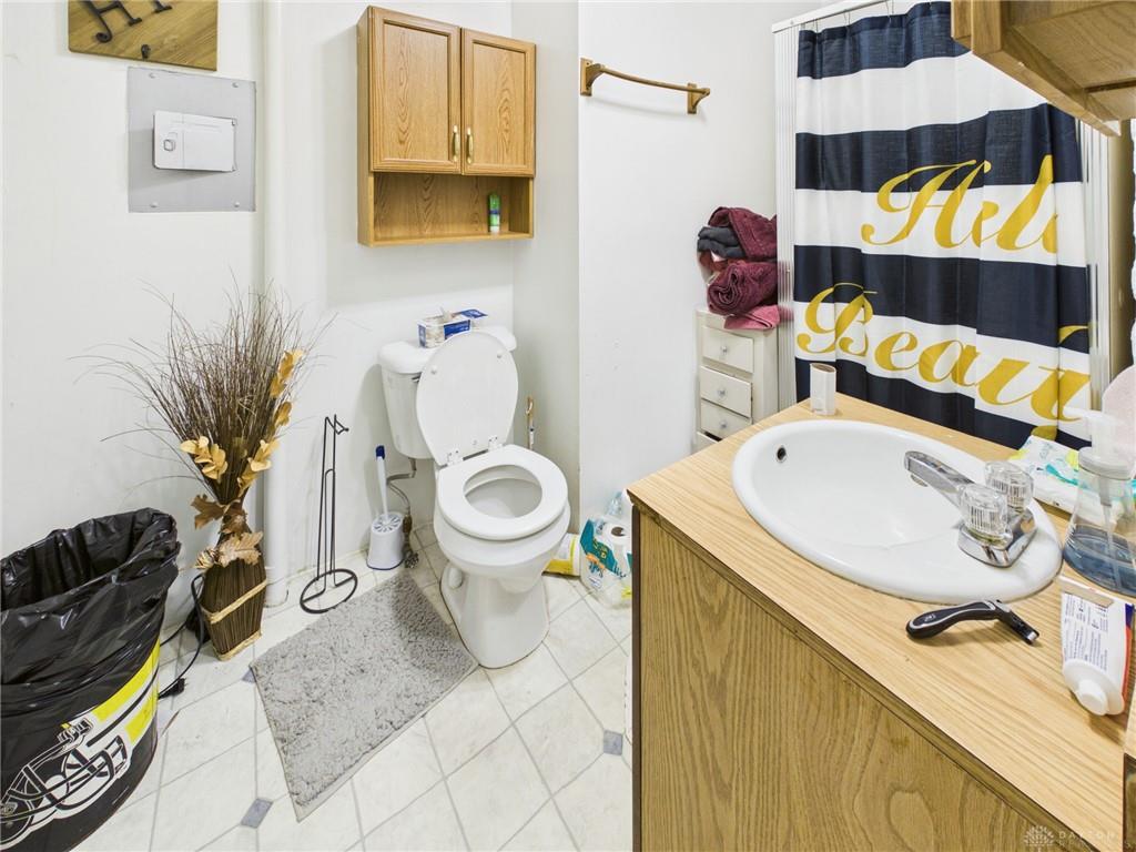 2 N High Property Photo 27