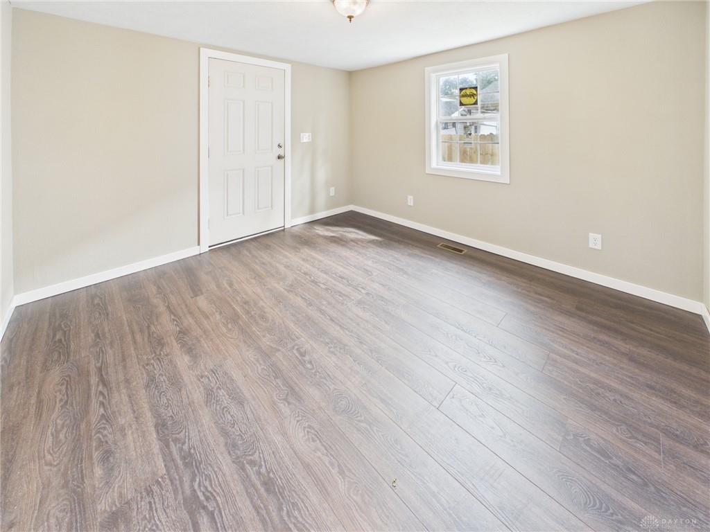 512 E Main Property Photo 24
