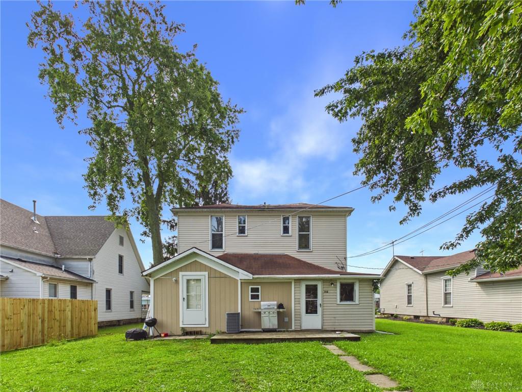 512 E Main Property Photo 33