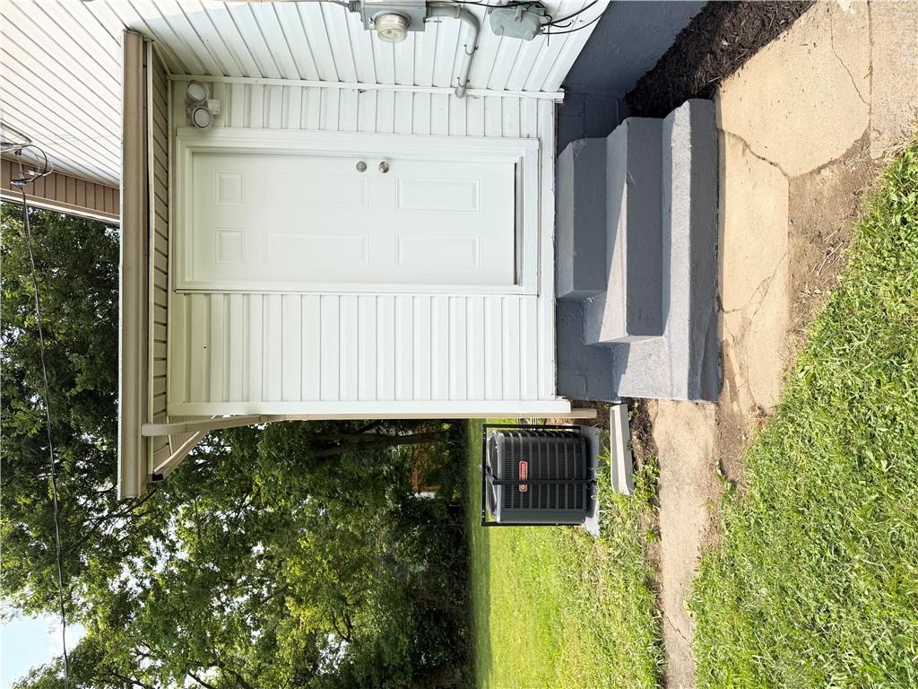 96 Devonshire Property Photo 38