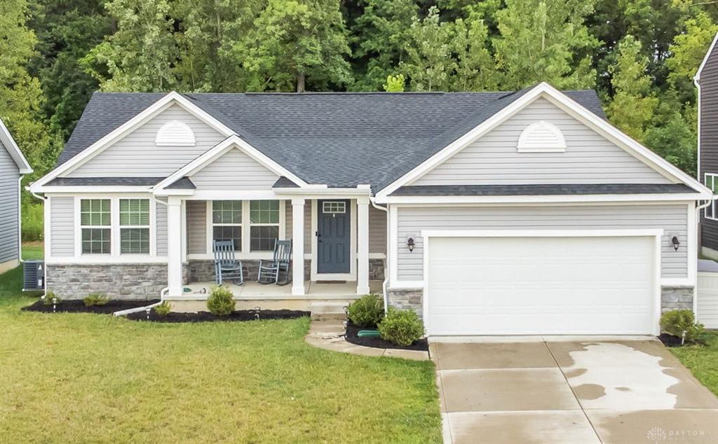 9247 Lakeside