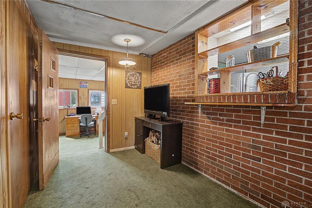1530 Wolf Property Photo 37