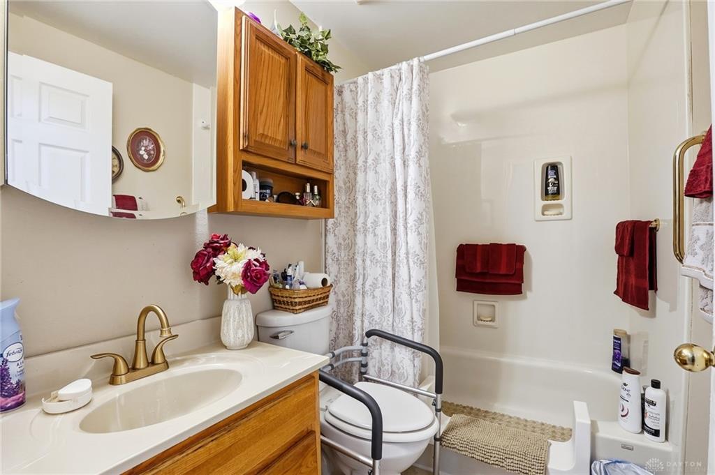7301 Stonehurst Property Photo 9